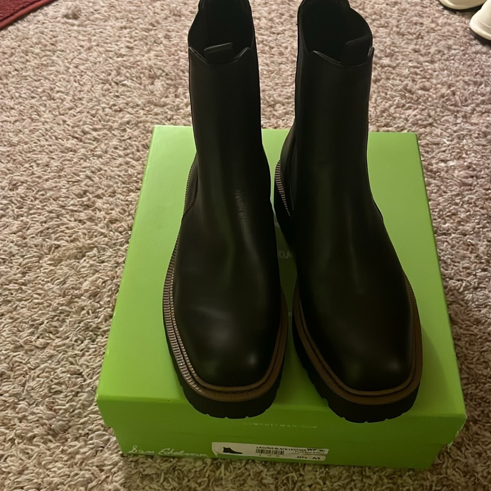 NWT Sam Edelman Chelsea boot - Picture 3 of 4
